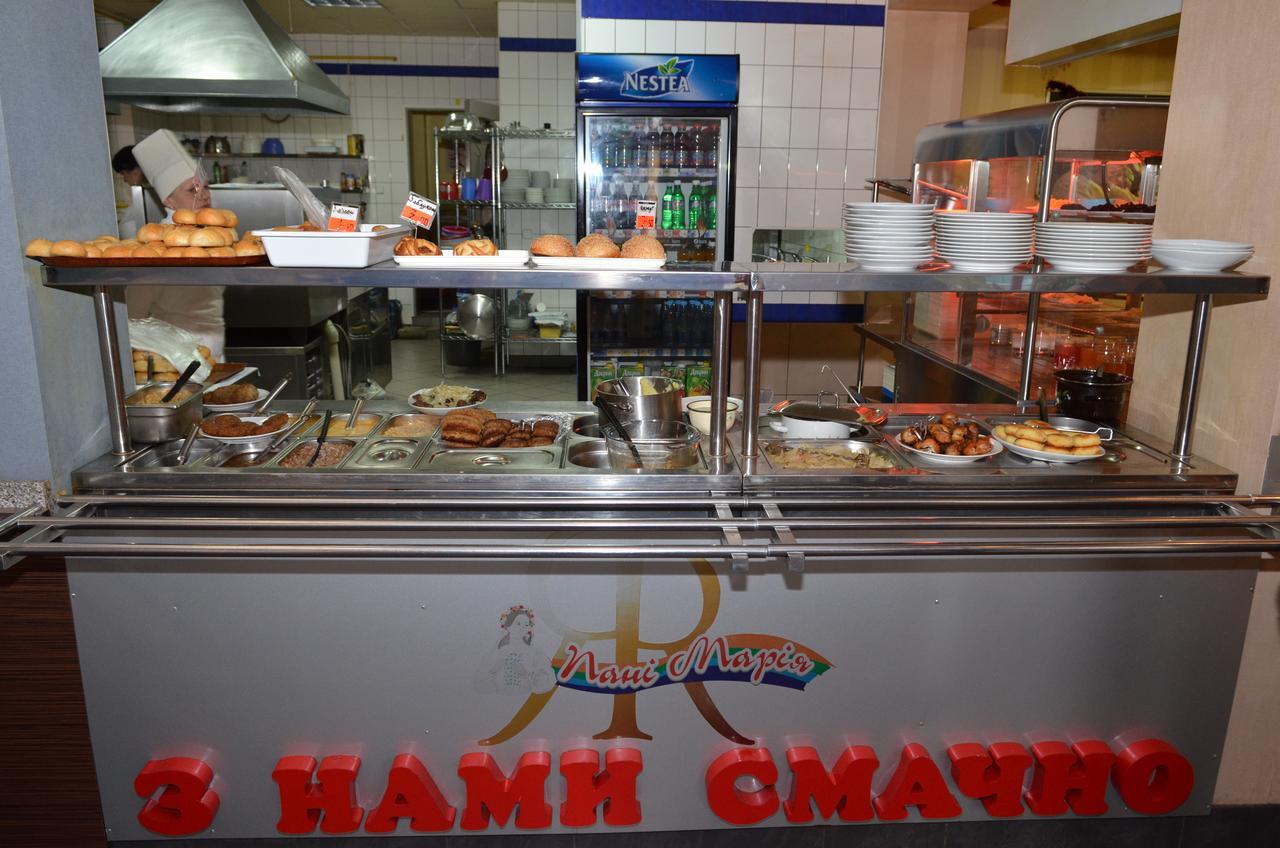 Hotel Serpanok Tyachiv Экстерьер фото